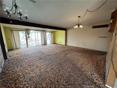 Living - 57672 Shepard Ln, Yucca Valley, CA 92284 photo 1 of 4