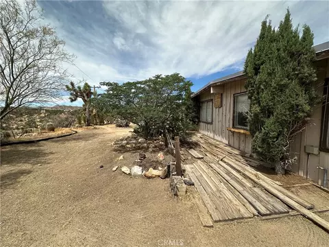 Exterior - 57672 Shepard Ln, Yucca Valley, CA 92284 photo 12 of 25