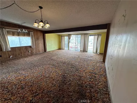 Living - 57672 Shepard Ln, Yucca Valley, CA 92284 photo 4 of 4