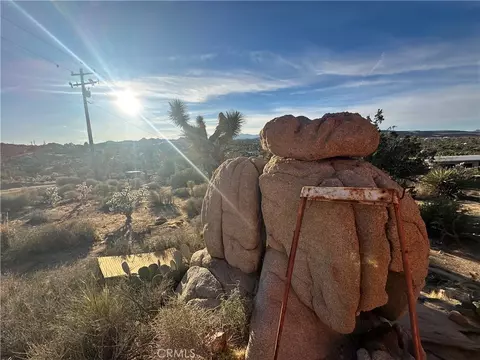 Exterior - 57672 Shepard Ln, Yucca Valley, CA 92284 photo 16 of 25