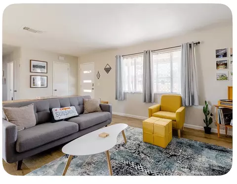 Living - 3893 Manchester, Yucca Valley, CA 92284 photo 1 of 4