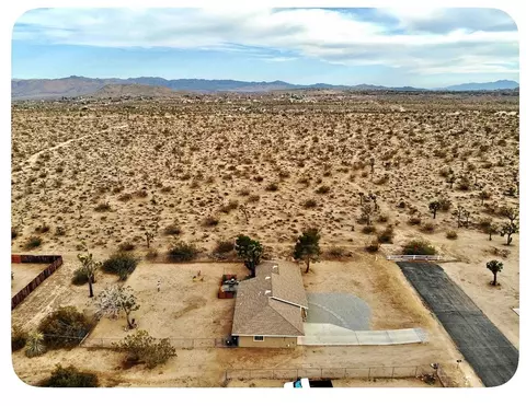 View/Area - 3893 Manchester, Yucca Valley, CA 92284 photo 1 of 1