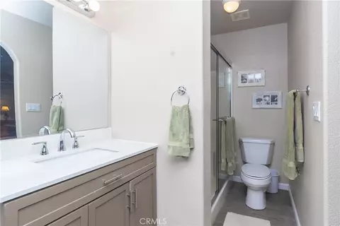Bath - 2202 Casa Del Sol, Needles, CA 92363 photo 1 of 5