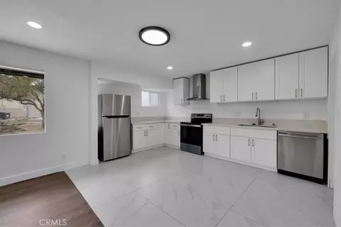 Kitchen - 6591 Ocotillo Ave, Twentynine Palms, CA 92277 photo 1 of 2