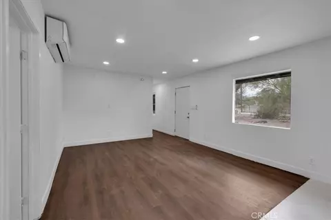 Living - 6591 Ocotillo Ave, Twentynine Palms, CA 92277 photo 3 of 3