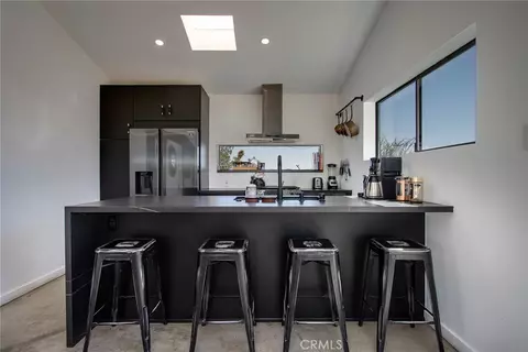 Kitchen - 1564 Luna Mesa Rd, Yucca Valley, CA 92284 photo 3 of 9