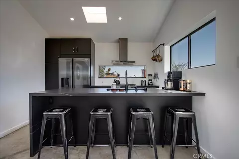 Kitchen - 1564 Luna Mesa Rd, Yucca Valley, CA 92284 photo 3 of 9