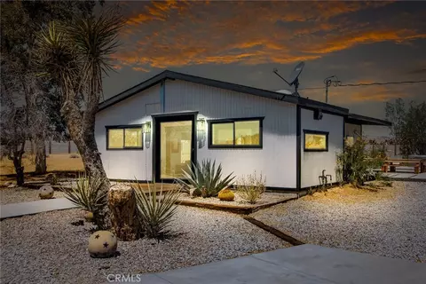 1564 Luna Mesa Rd, Yucca Valley, CA 92284