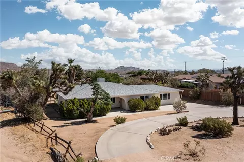 58390 Delano Trl, Yucca Valley, CA 92284