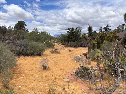 Exterior - 7890 Mariposa, Yucca Valley, CA 92284 photo 11 of 11