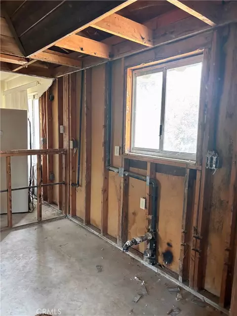 Kitchen - 7890 Mariposa, Yucca Valley, CA 92284 photo 1 of 1