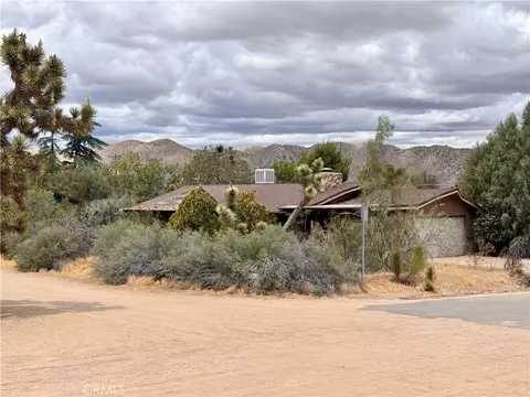 Exterior - 7890 Mariposa, Yucca Valley, CA 92284 photo 9 of 11
