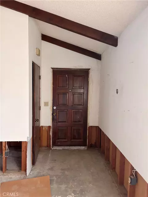 Entry Way - 7890 Mariposa, Yucca Valley, CA 92284 photo 1 of 3
