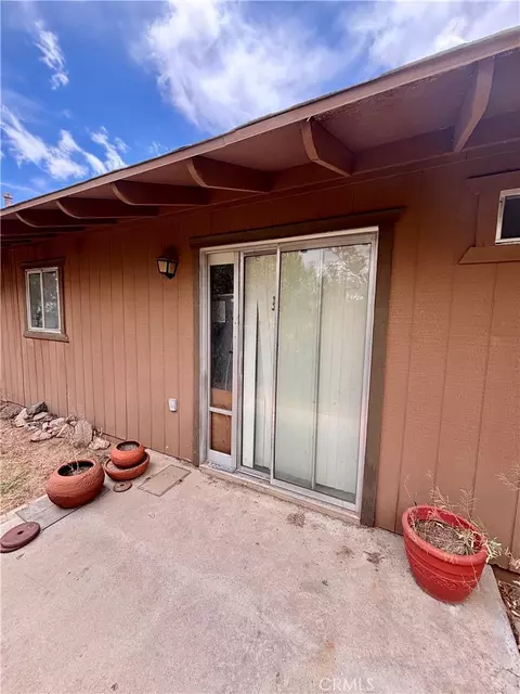 Exterior - 7890 Mariposa, Yucca Valley, CA 92284 photo 6 of 11