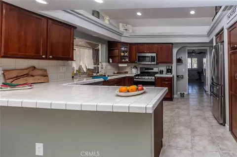 Kitchen - 2249 Casa Linda, Needles, CA 92363 photo 4 of 5