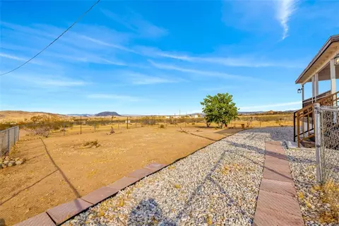 Exterior - 55757 Linn, Landers, CA 92285 photo 2 of 12