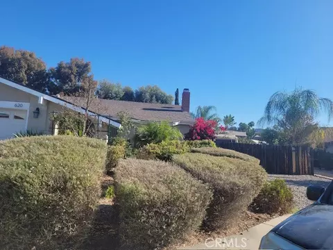 620 Meadow Grove Pl, Escondido, CA 92027