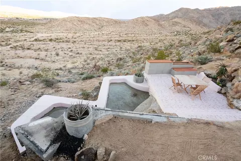 Exterior - 71159 Sullivan, Twentynine Palms, CA 92277 photo 9 of 14