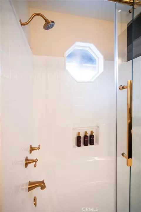 Bath - 71159 Sullivan, Twentynine Palms, CA 92277 photo 2 of 8