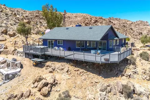 Exterior - 71159 Sullivan, Twentynine Palms, CA 92277 photo 2 of 17