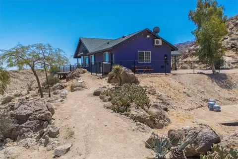 Exterior - 71159 Sullivan, Twentynine Palms, CA 92277 photo 15 of 17