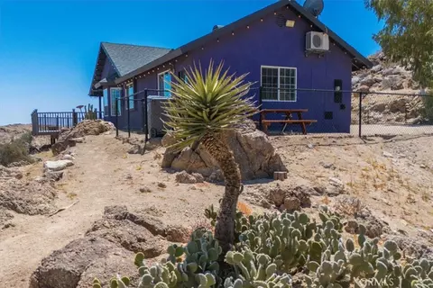 Exterior - 71159 Sullivan, Twentynine Palms, CA 92277 photo 16 of 17