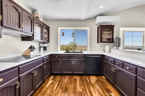 Kitchen - 71159 Sullivan, Twentynine Palms, CA 92277 photo 1 of 7