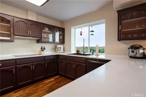 Kitchen - 71159 Sullivan, Twentynine Palms, CA 92277 photo 3 of 4
