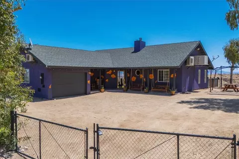 Exterior - 71159 Sullivan, Twentynine Palms, CA 92277 photo 4 of 17