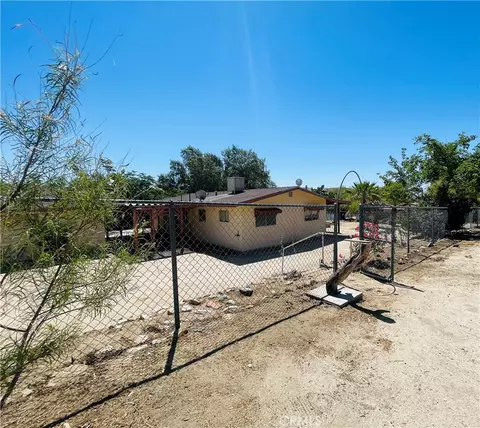Exterior - 49116 Hibiscus, Morongo Valley, CA 92256 photo 7 of 9