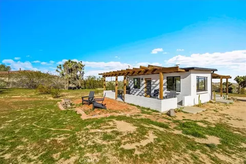 Exterior - 5437 Paradise View Rd, Yucca Valley, CA 92284 photo 20 of 29