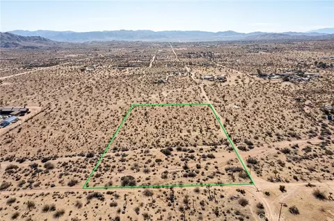 59525 La Crescenta Dr, Yucca Valley, CA 92284