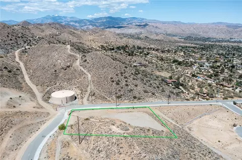 8811 Sage, Yucca Valley, CA 92284 photo 4