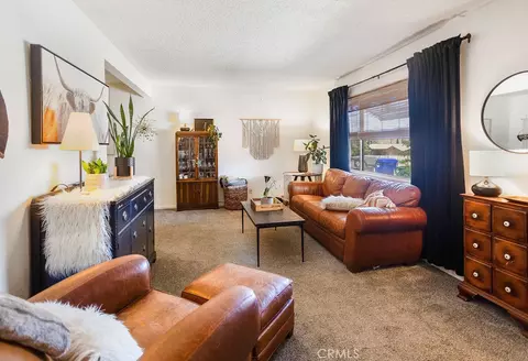 Living - 7744 Inca Trl, Yucca Valley, CA 92284 photo 3 of 6