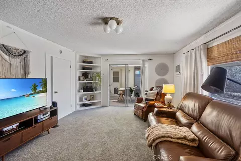 Living - 7744 Inca Trl, Yucca Valley, CA 92284 photo 6 of 6