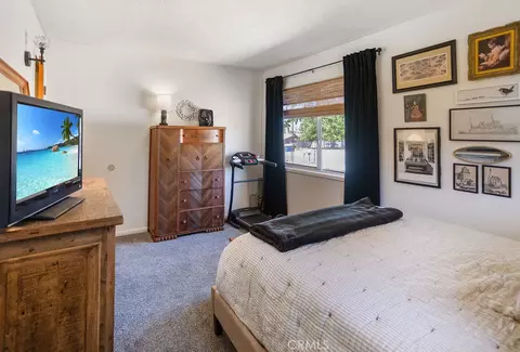 Bedroom - 7744 Inca Trl, Yucca Valley, CA 92284 photo 4 of 9