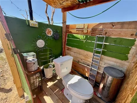 63398 Lakeview, Joshua Tree, CA 92252 photo 16