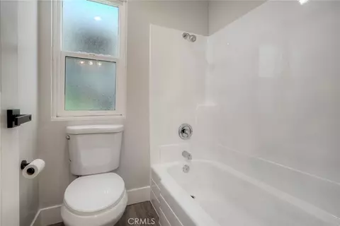 Bath - 149 W Glaucus #D, Encinitas, CA 92024 photo 4 of 4