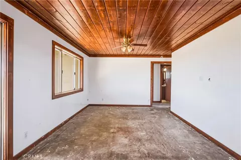 Living - 56674 Cone Blvd, Landers, CA 92285 photo 9 of 9