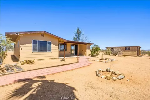 Exterior - 56674 Cone Blvd, Landers, CA 92285 photo 6 of 11