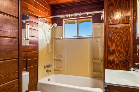 Bath - 56674 Cone Blvd, Landers, CA 92285 photo 4 of 4