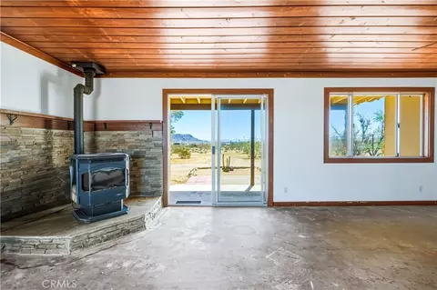 Living - 56674 Cone Blvd, Landers, CA 92285 photo 1 of 9