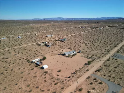 737 Gerber, Landers, CA 92285 photo 30