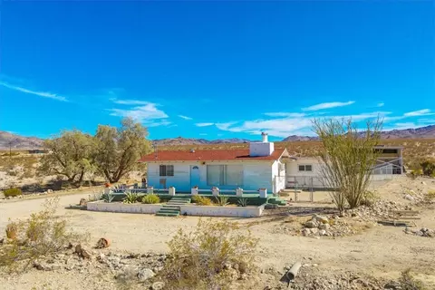 8138 Utah Trl, Twentynine Palms, CA 92277