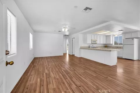 Living - 4920 1st E, Joshua Tree, CA 92252 photo 1 of 5