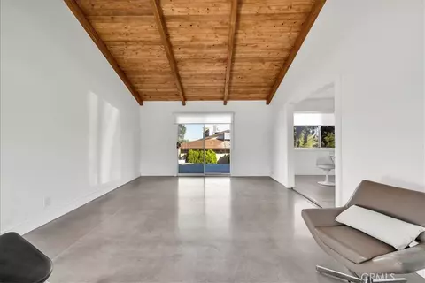 Living - 7429 Cardillo, Yucca Valley, CA 92284 photo 6 of 7