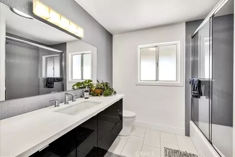 Bath - 7429 Cardillo, Yucca Valley, CA 92284 photo 4 of 5