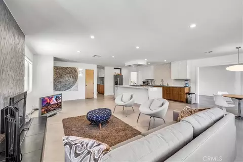 Living - 7429 Cardillo, Yucca Valley, CA 92284 photo 3 of 7