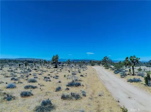 57877 La Crescenta, Yucca Valley, CA 92284 photo 26