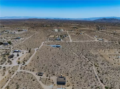 57877 La Crescenta, Yucca Valley, CA 92284 photo 13